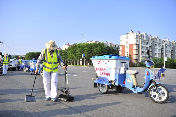 密闭垃圾运输车