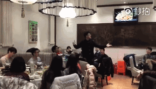 燃到爆！这群大学生彻底火了，网友：这才是青春该有的样子！