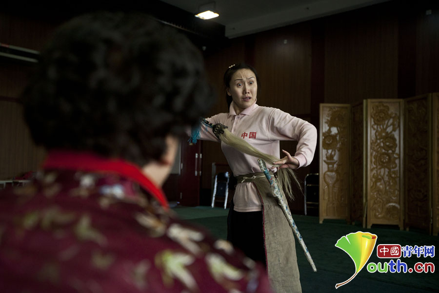 人生如戏 “80后”刀马旦演员的台上台下