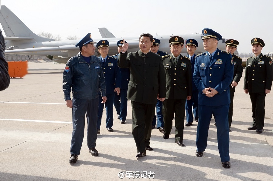 习近平春节前夕视察看望驻西安部队(组图)