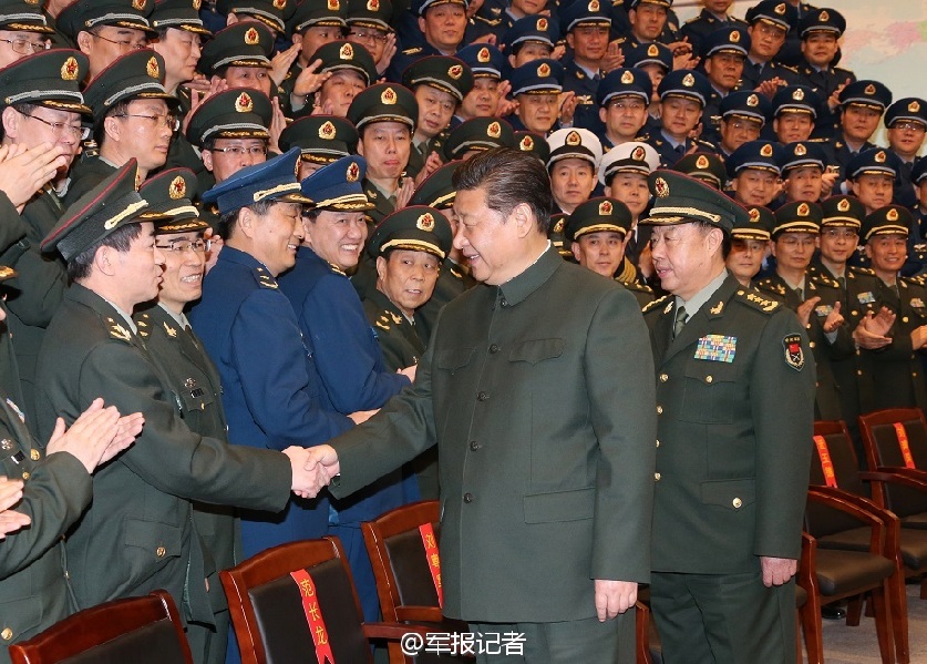 习近平春节前夕视察看望驻西安部队(组图)