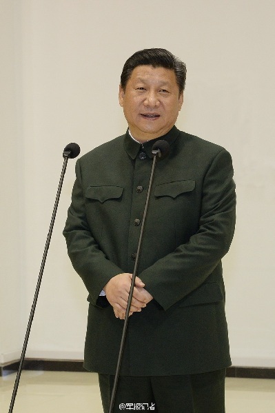 习近平春节前夕视察看望驻西安部队(组图)