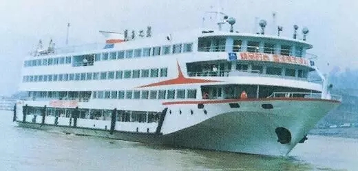 生死之间的1分钟——翻沉客船幸存者老吴口述