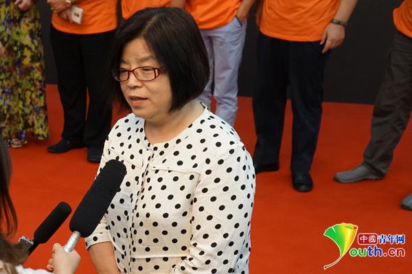 焦裕禄之女忆父亲：睡长板凳守机器 线绳缠身减病痛