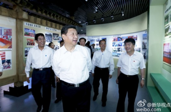 习近平“赴约”考察延边:脱鞋进屋拉家常 嘱咐搞“厕所革命”