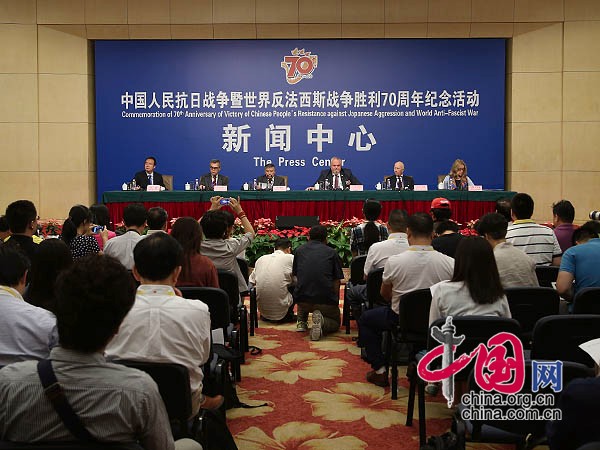 抗战胜利70周年纪念活动新闻中心9月2日举行第六场记者会，国际友人谈他们眼中的中国人民抗日战争