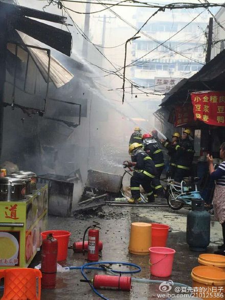 安徽芜湖私人餐馆发生液化气爆炸已致17死