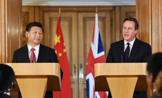 “中国红”遇上“英国红” 英媒集体点赞中英关系发展新高度