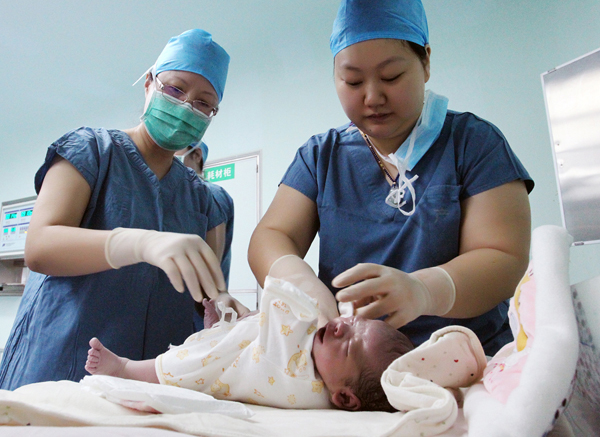 我国冷冻保存时间最长的冻融胚胎试管婴儿在西安出生