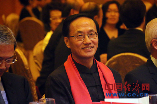 中国驻新加坡大使陈晓东:仲裁能解决中菲南海争议吗?