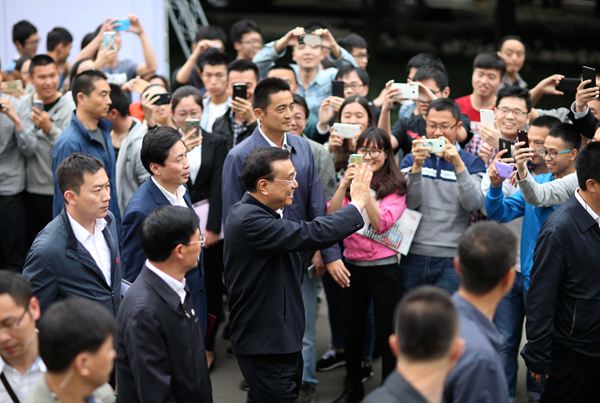 李克强考察四川大学特别关切什么?