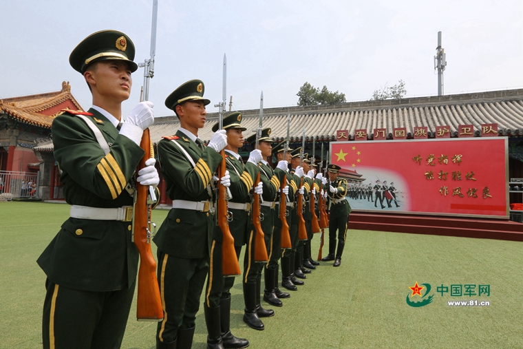 探访驻扎在紫禁城里的国旗护卫队