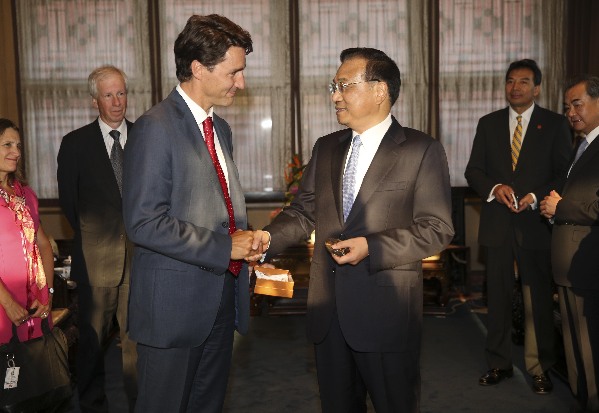 李克强会见加拿大总理特鲁多