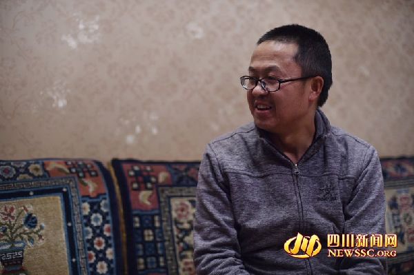 [网络媒体走转改]色准的愿望：考上西南民族大学 毕业后成服装设计师
