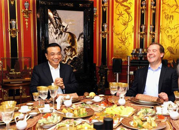 看国际政要如何家宴款待中国总理