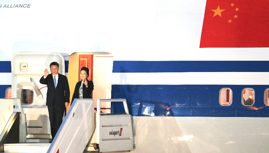 习近平抵达利马 出席APEC会议