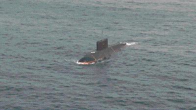 潜潜对抗 深海下的潜艇较量