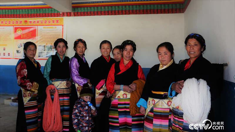 【冬行西藏】杰德秀的女人不愁嫁 因为她们会织“彩虹”