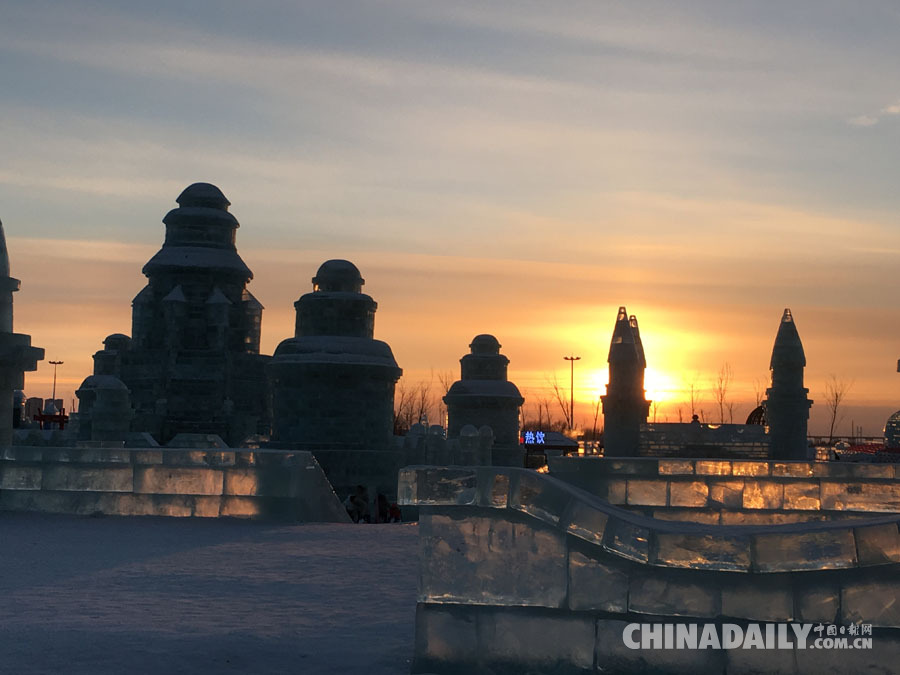 组图：哈尔滨冰雪世界——享受冬天的好地方