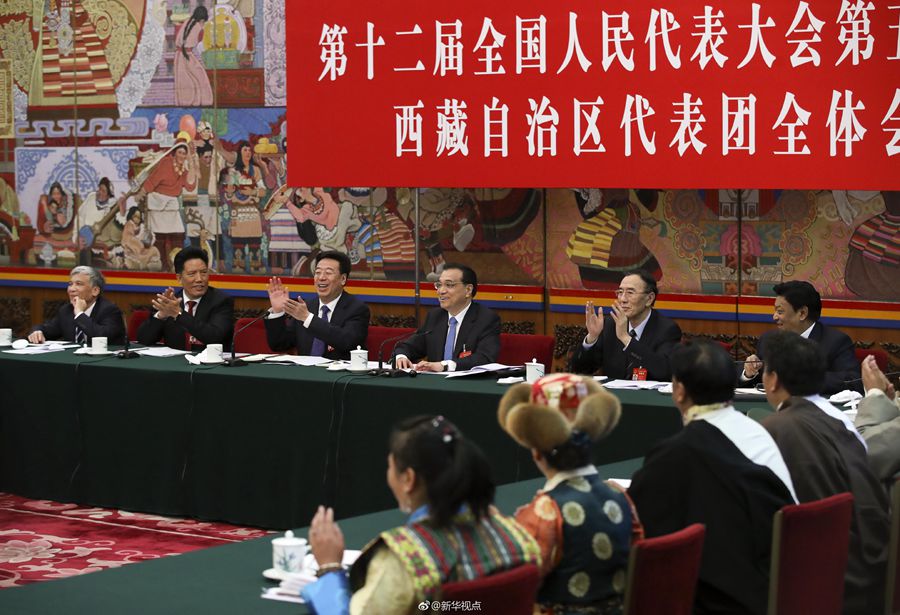 李克强参加西藏代表团审议：民族团结要像糌粑和糍粑那样捏成团、聚成团、抱成团