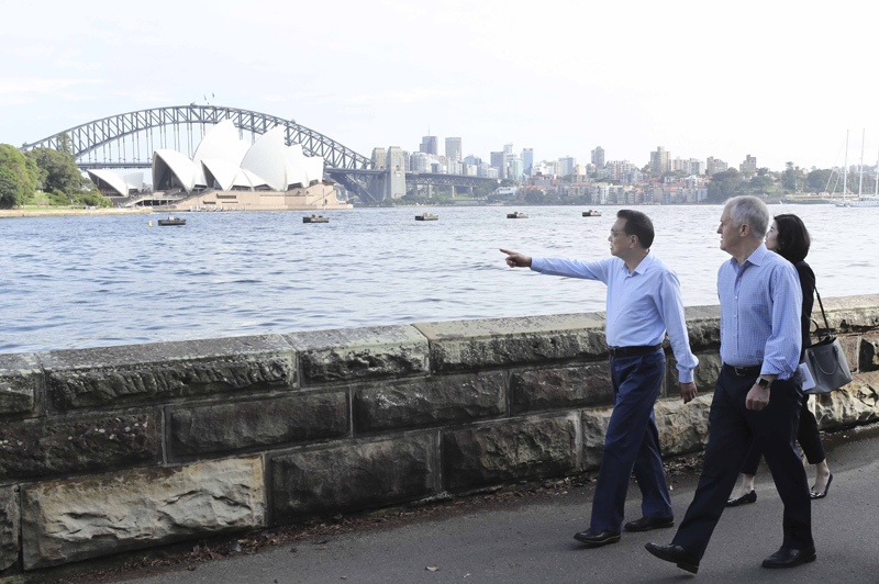 中澳两国总理共同散步