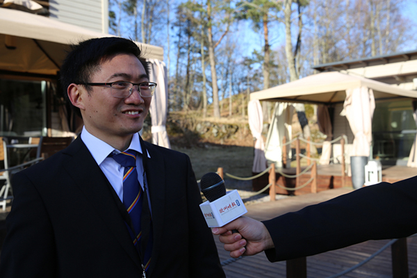 法媒：习主席接见旅芬侨界代表 华人华侨备受鼓舞