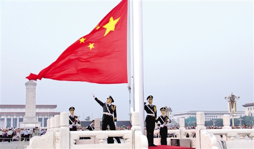 [中国梦实践者]天安门国旗护卫队：“你的名字比我生命更重要”