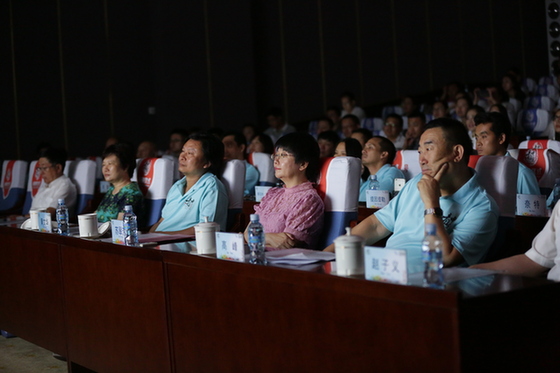 2017“看中国•外国青年影像计划”内蒙古行展映仪式在鄂尔多斯举行