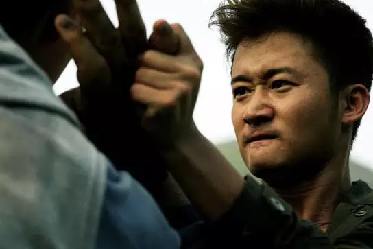《战狼2》的另一种打开方式：中年吴京的人生励志大片，比电影更精彩！