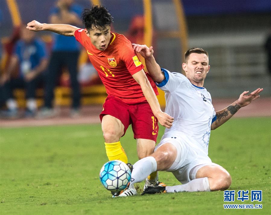 足球——世预赛：中国胜乌兹别克斯坦