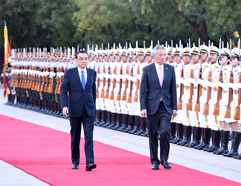 李克强举行仪式欢迎新加坡总理李显龙访华