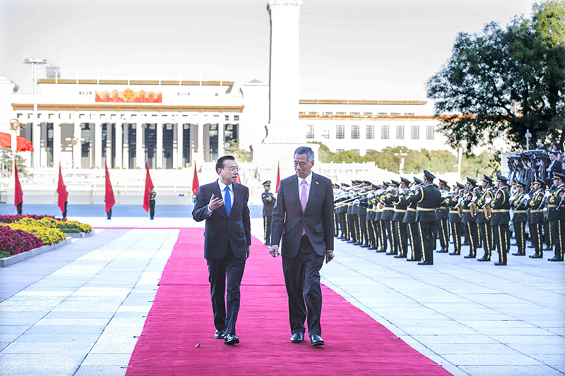 李克强举行仪式欢迎新加坡总理李显龙访华