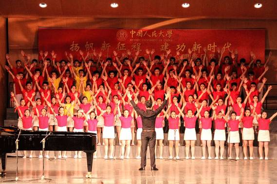 燃到爆！这群大学生彻底火了，网友：这才是青春该有的样子！