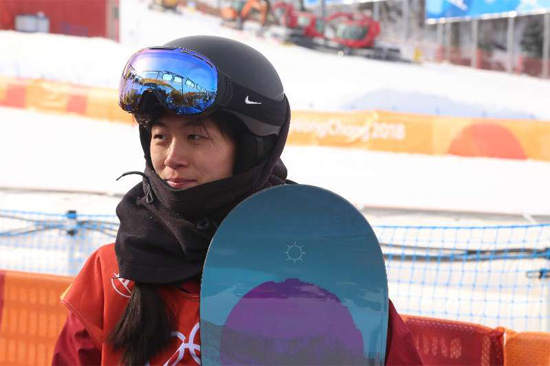 中国代表团首枚奖牌！刘佳宇获单板滑雪女子U型池银牌