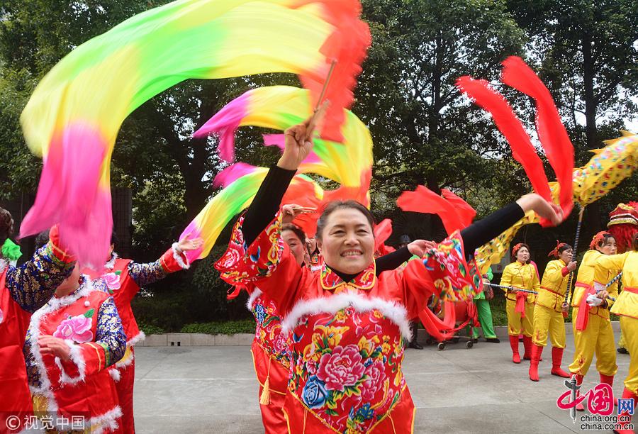 红红火火过大年[组图]