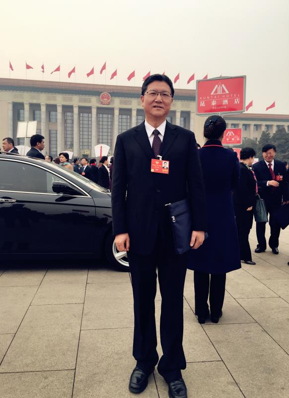 习近平新时代中国特色社会主义经济思想是根植于中国大地为人民服务的经济思想