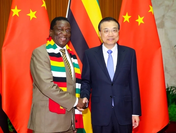 李克强会见津巴布韦总统姆南加古瓦