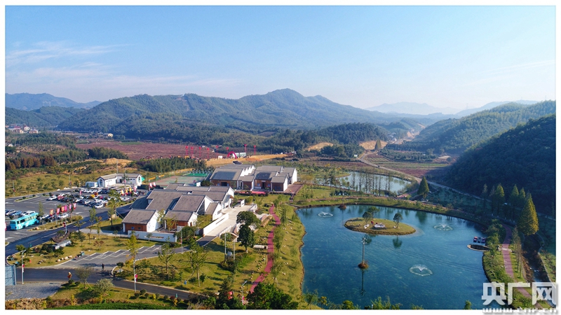 [新时代新气象新作为]向绿水青山再出发：制度创新的湖州样本<BR>