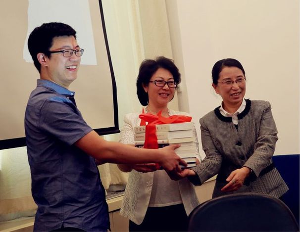 追随习近平总书记的青春足迹 书写奋斗的青春篇章