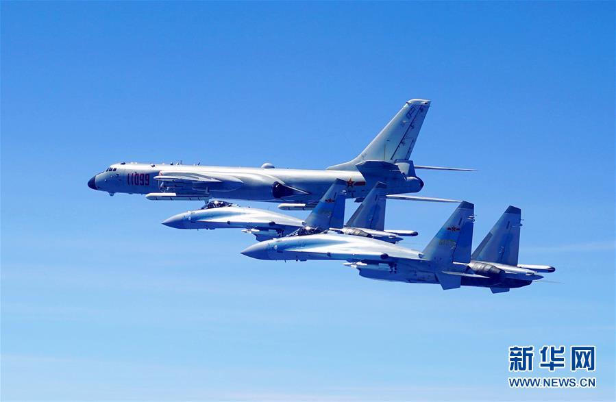 人民空军多型战机双向绕飞台岛巡航
