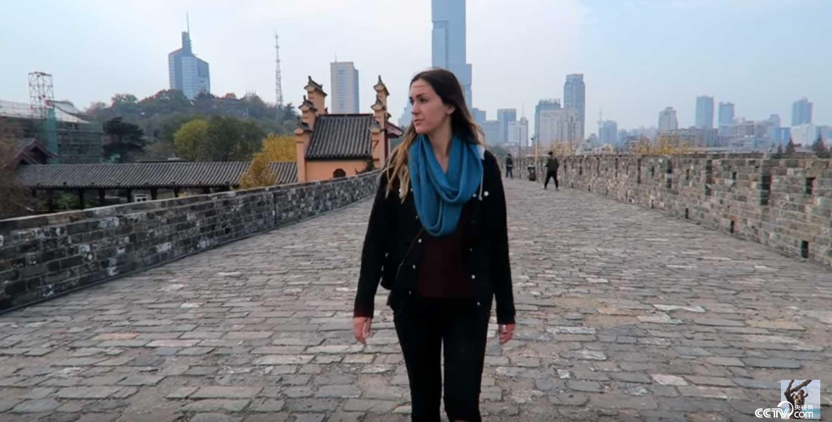 美国姑娘一年游中国十城 惊呼美媒“错得离谱”