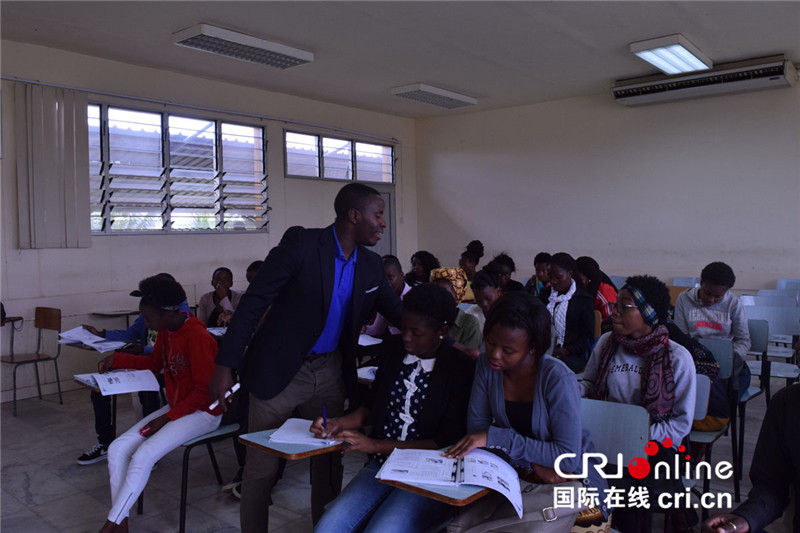 非洲本土汉语教师：学中文的条件变好了 竞争也更激烈了