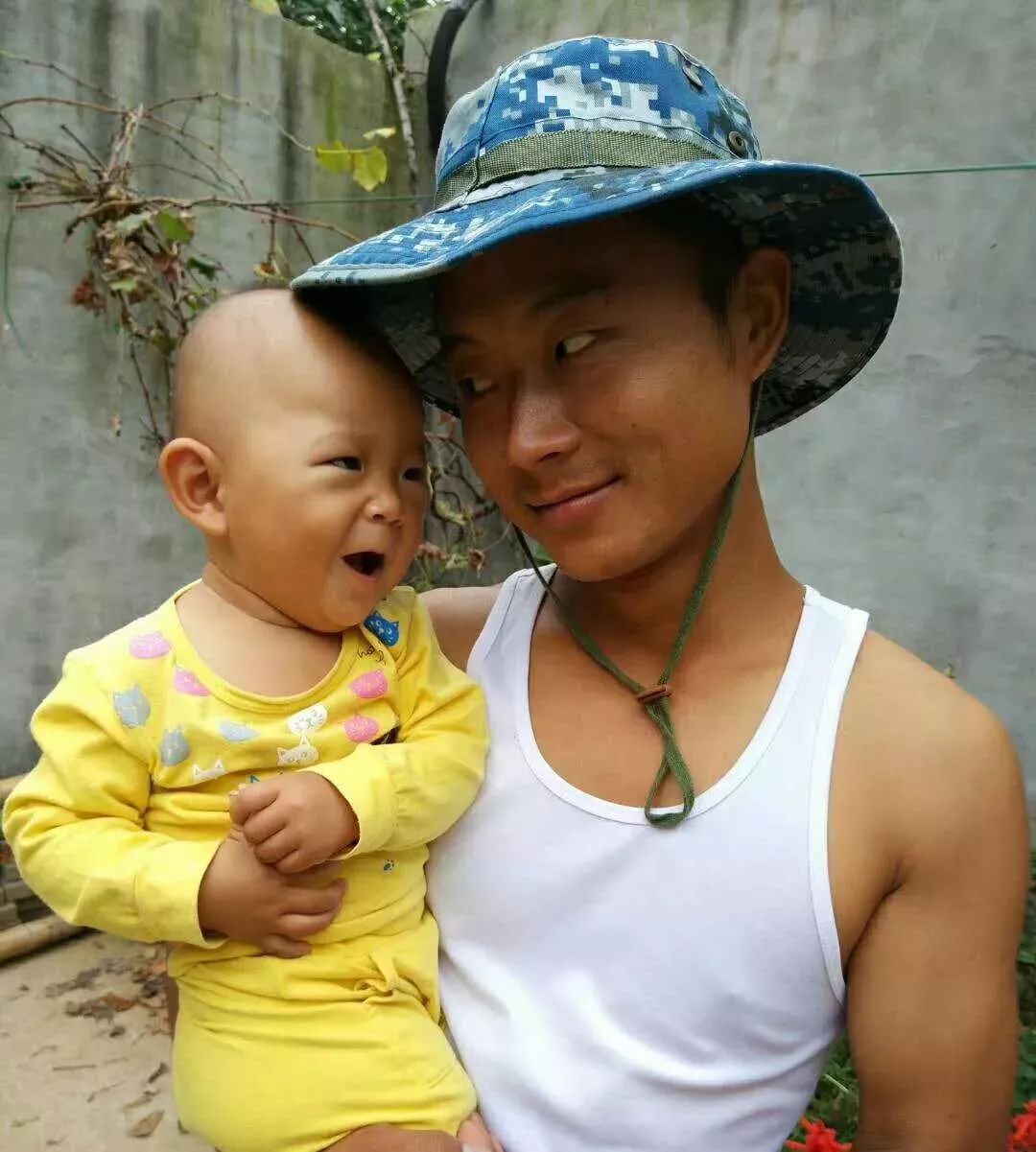 儿童节， 我们呼唤：对军娃的关爱多些，再多些！