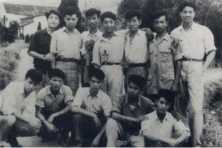 穿35元衣服，喂饱8亿人！这个中国专家又在迪拜沙漠种出了水稻