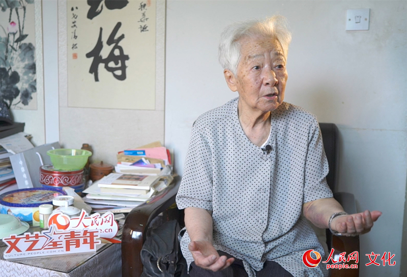 专访98岁电影表演艺术家于蓝:红心塑造英雄 真情培育儿童