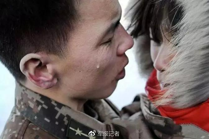 中国军人：负重前行只为你能岁月静好