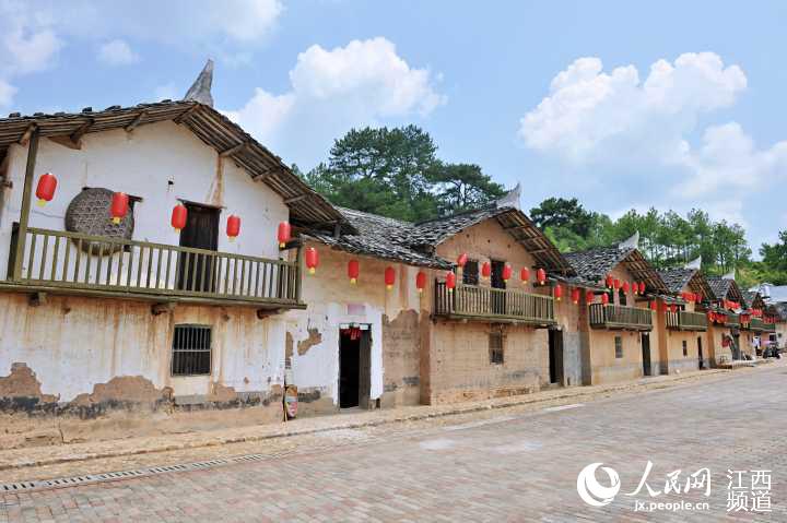 江西瑞金：红军第一村变身脱贫攻坚示范村