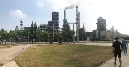 【大江奔流——来自长江经济带的报道】壮士断腕破“化工围江”治“长江病痛”