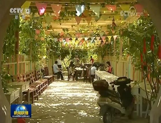 新疆达西村：民族团结促发展 盐碱地变成小康村