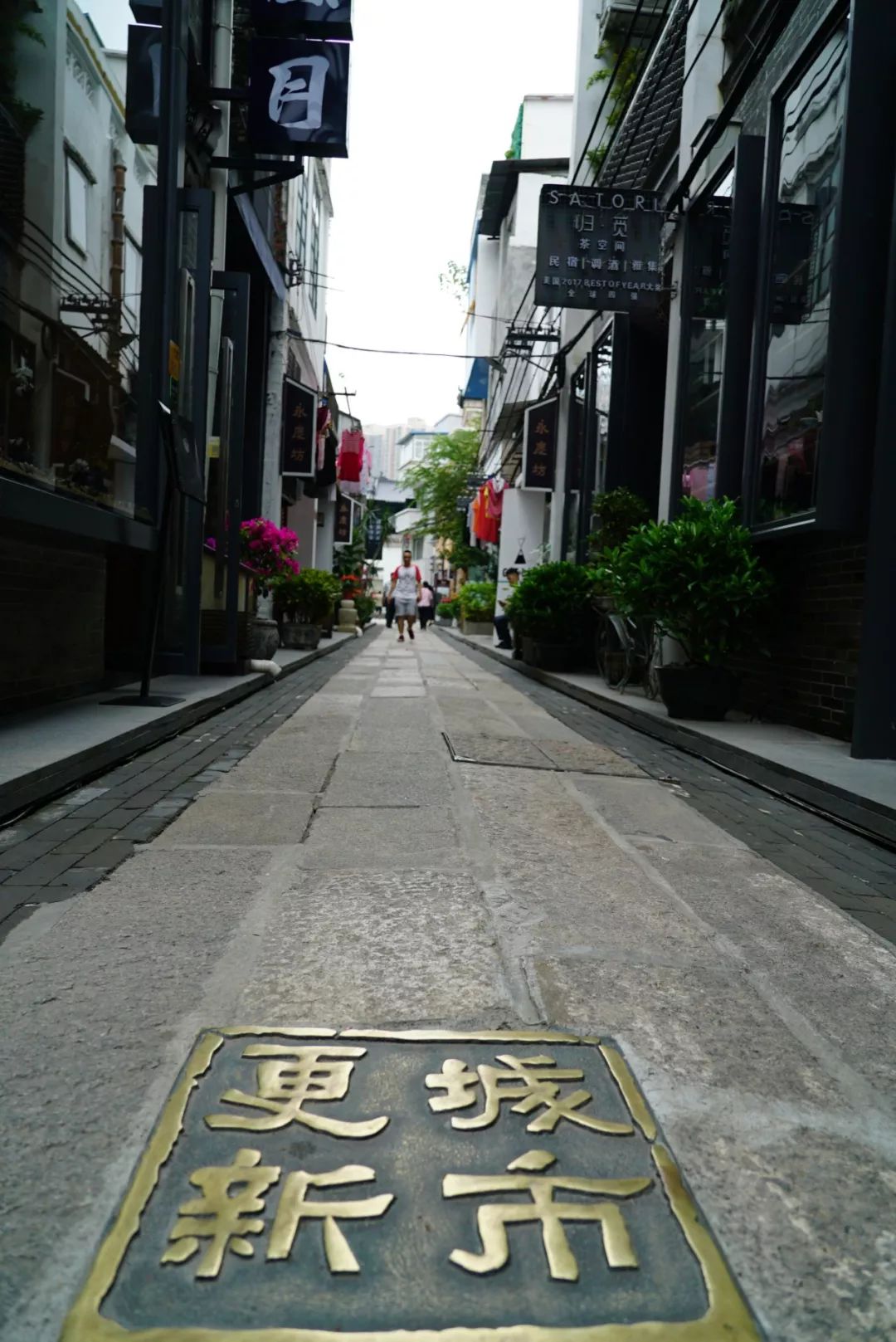 习近平考察深圳广州，第一站分别去了哪儿？